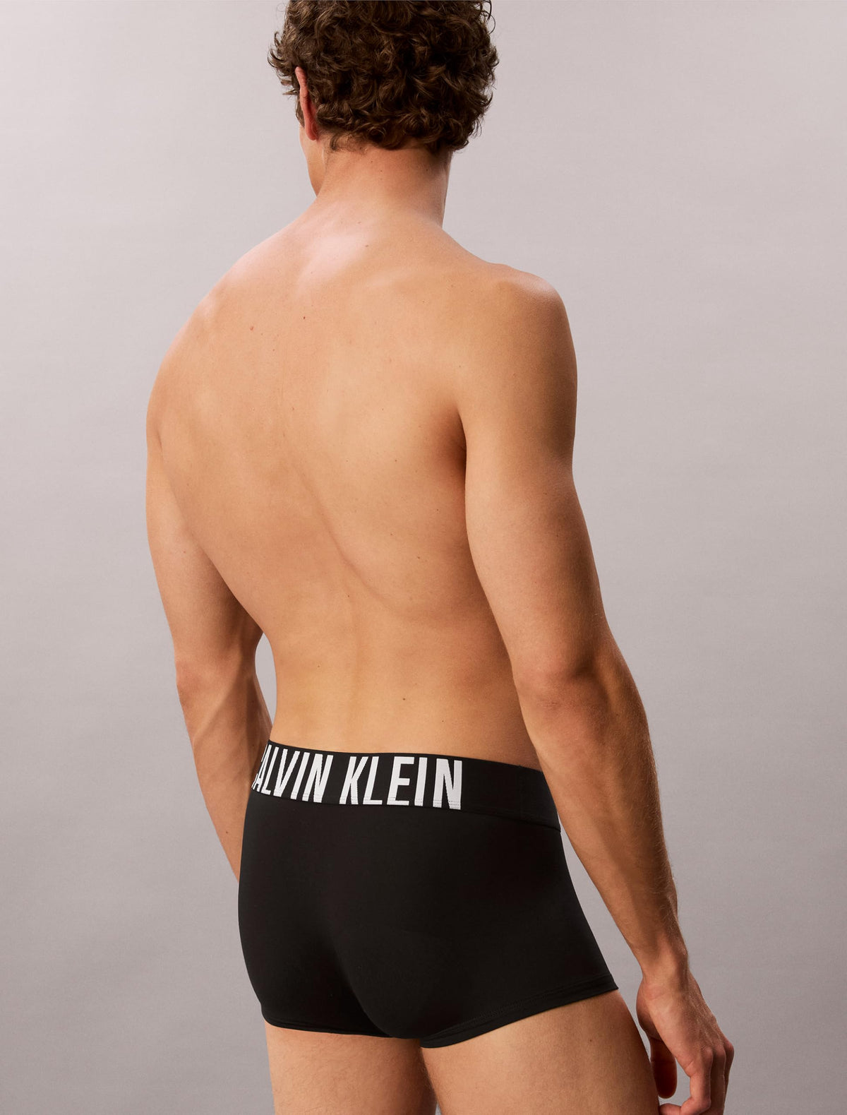 Calvin Klein Men's Low Rise Trunk 3-Pack (NB3611)