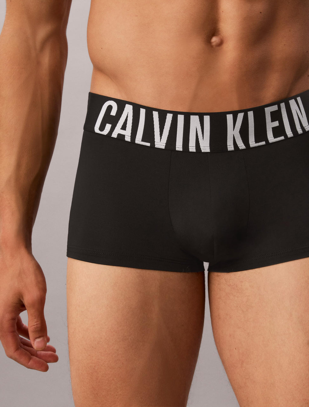 Calvin Klein Men's Low Rise Trunk 3-Pack (NB3611)